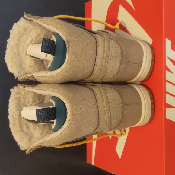 Nike Dunk Sky Hi Sneaker Wedge Boots - Picture 5 of 9